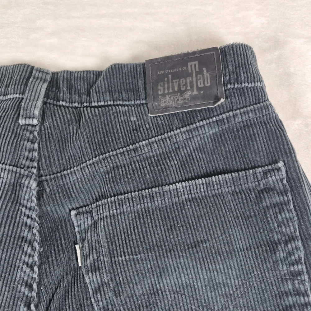 Vintage Levi's SilverTab Loose Wide Leg Pants Men's 32x30 Blue Corduroy USA 90s